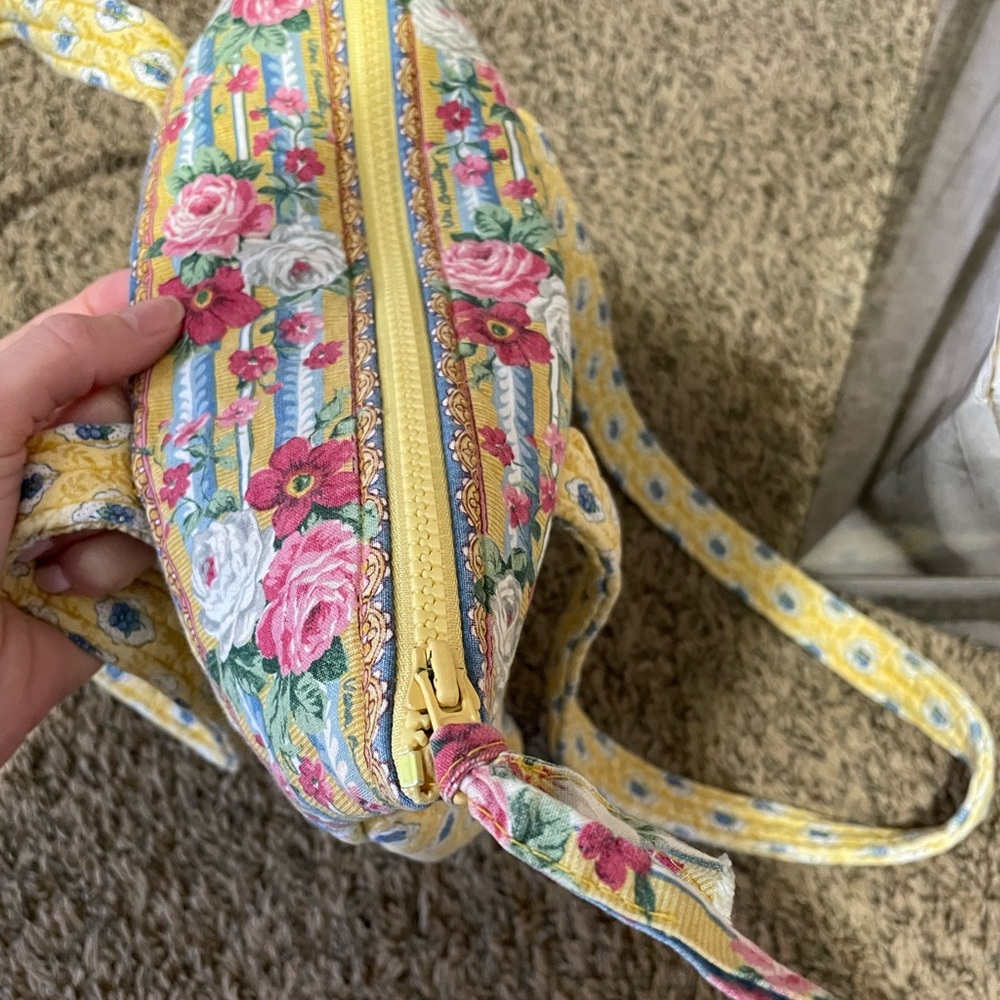 Vera Bradley Elizabeth 1997 Small Tote - Picture 3 of 5